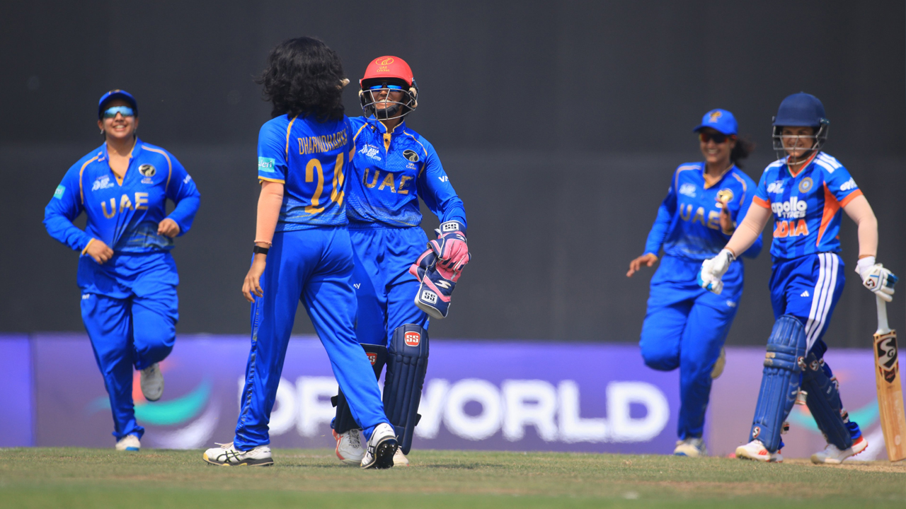 ভারতকে ৭ উইকেটে হারাল আরব আমিরাত