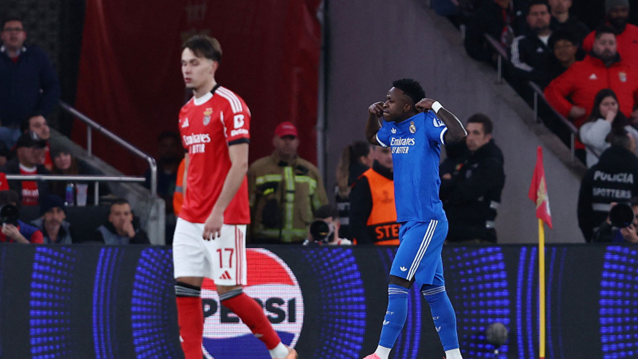 বিতর্কিত বর্ণবাদে ম্লান রিয়ালের জয়