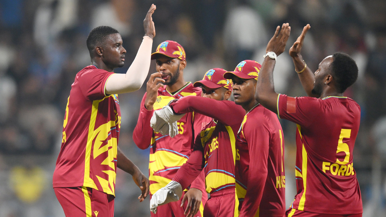 বিশ্বকাপের ম্যাচসহ টিভিতে যত খেলা দেখবেন