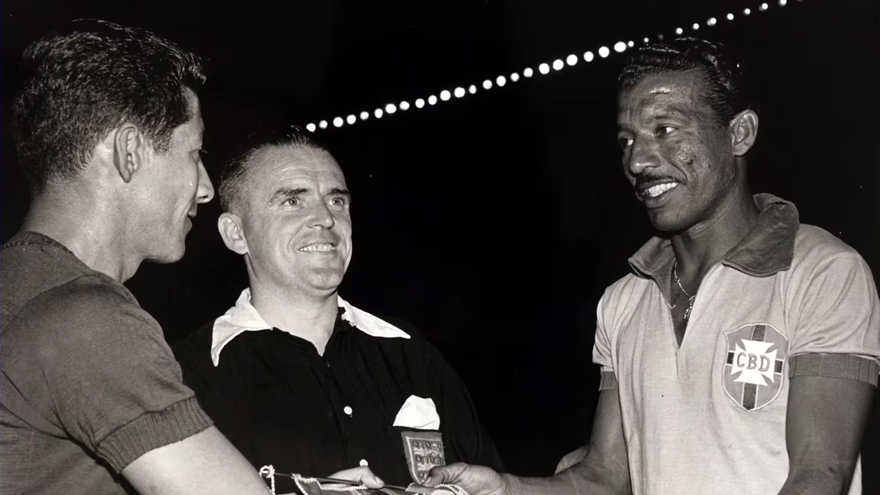 জিজিনহো: ব্রাজিলের ফুটবল পরিচয়ের নেপথ্যের কারিগর