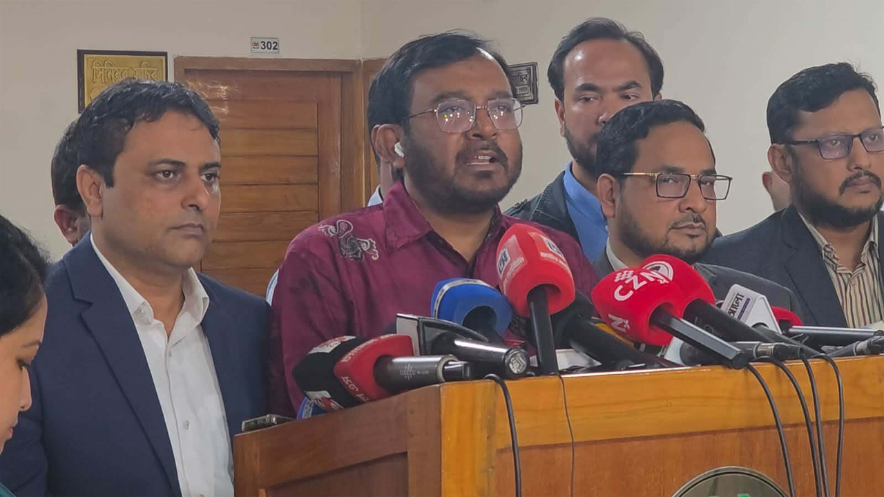 নির্বাচনে প্রশাসনের ‘দৃঢ় অবস্থানের’ অভাব, গণআন্দোলনের হুঁশিয়ারি