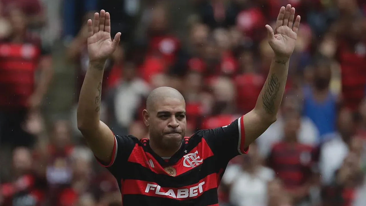 মায়ের টাকা ফেরত পেতে প্রতারককে ব্রাজিলিয়ান ফুটবলারের হুঁশিয়ারি