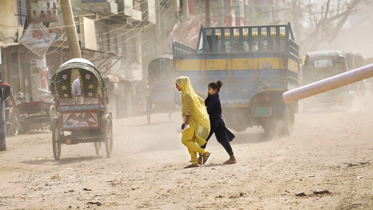 ঢাকার বায়ু আজ দুর্যোগপূর্ণ