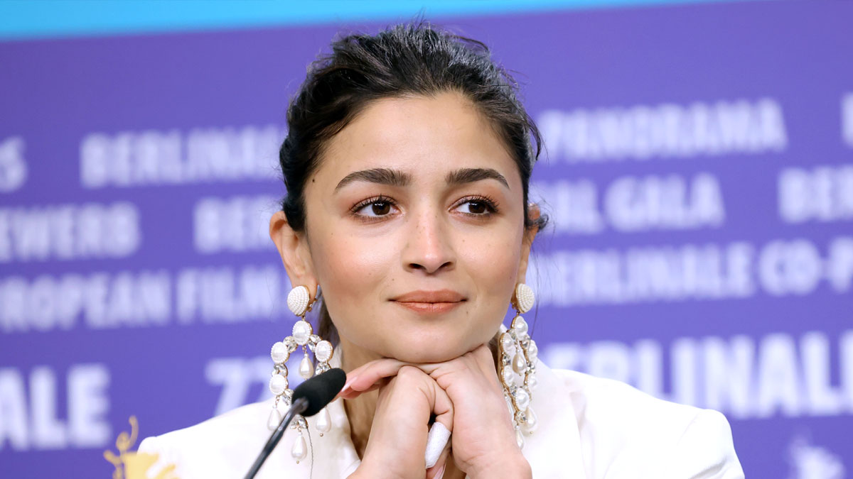 এখন মা হয়ে এই বিষয়গুলো বুঝতে পারি : আলিয়া ভাট