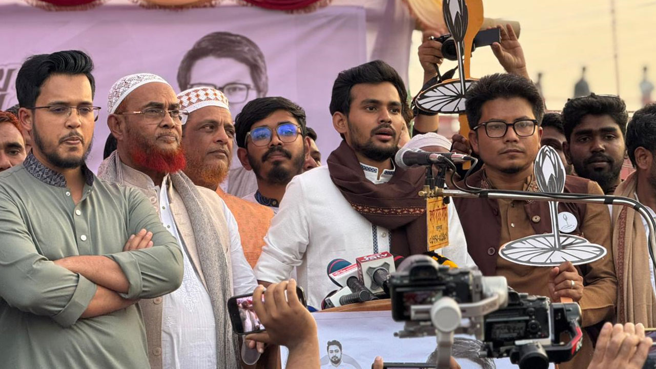 মানুষ যেন নিরাপদে ভোট দিতে পারে সেই ব্যবস্থা করতে হবে : আসিফ মাহমুদ