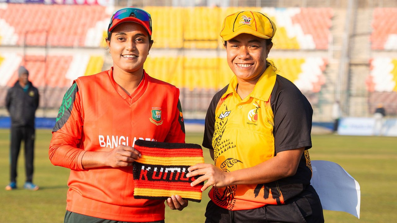 ৩৬ রানে ৭ উইকেট নিয়ে বিশ্বকাপে বাংলাদেশের এক পা