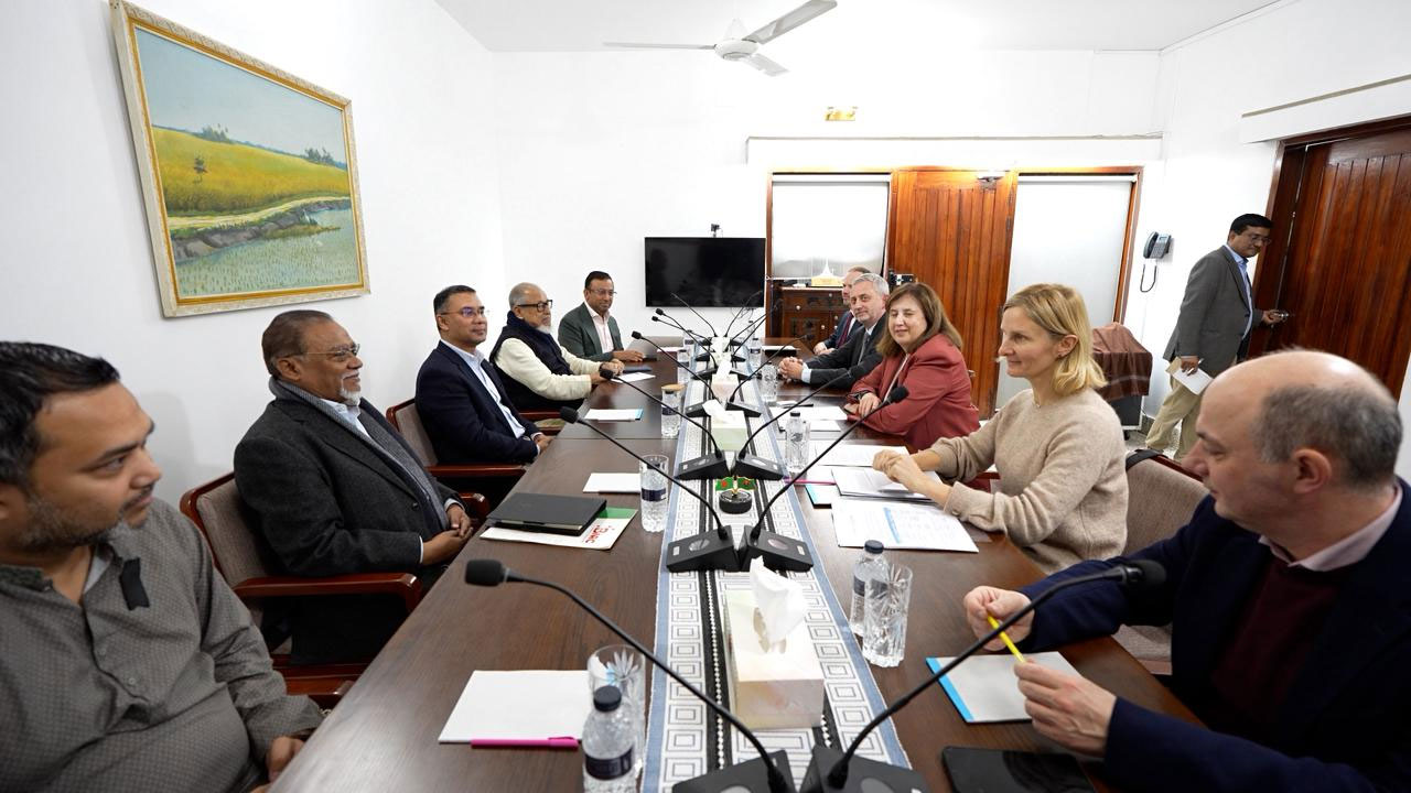 বড় সংখ্যক পর্যবেক্ষক দল পাঠানোর সিদ্ধান্ত ইইউর : নজরুল ইসলাম খান