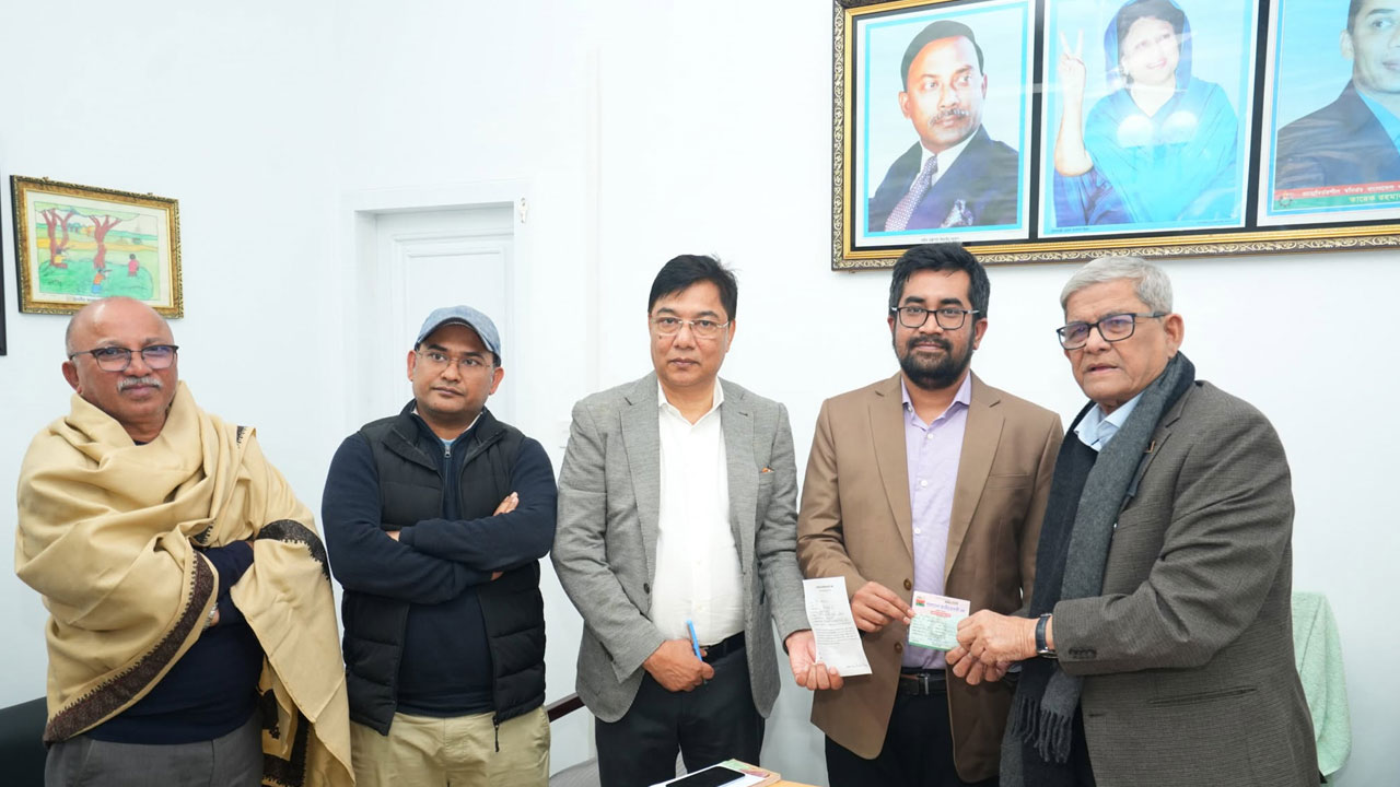 এনসিপি ছেড়ে বিএনপিতে যোগ দিলেন মীর আরশাদুল হক