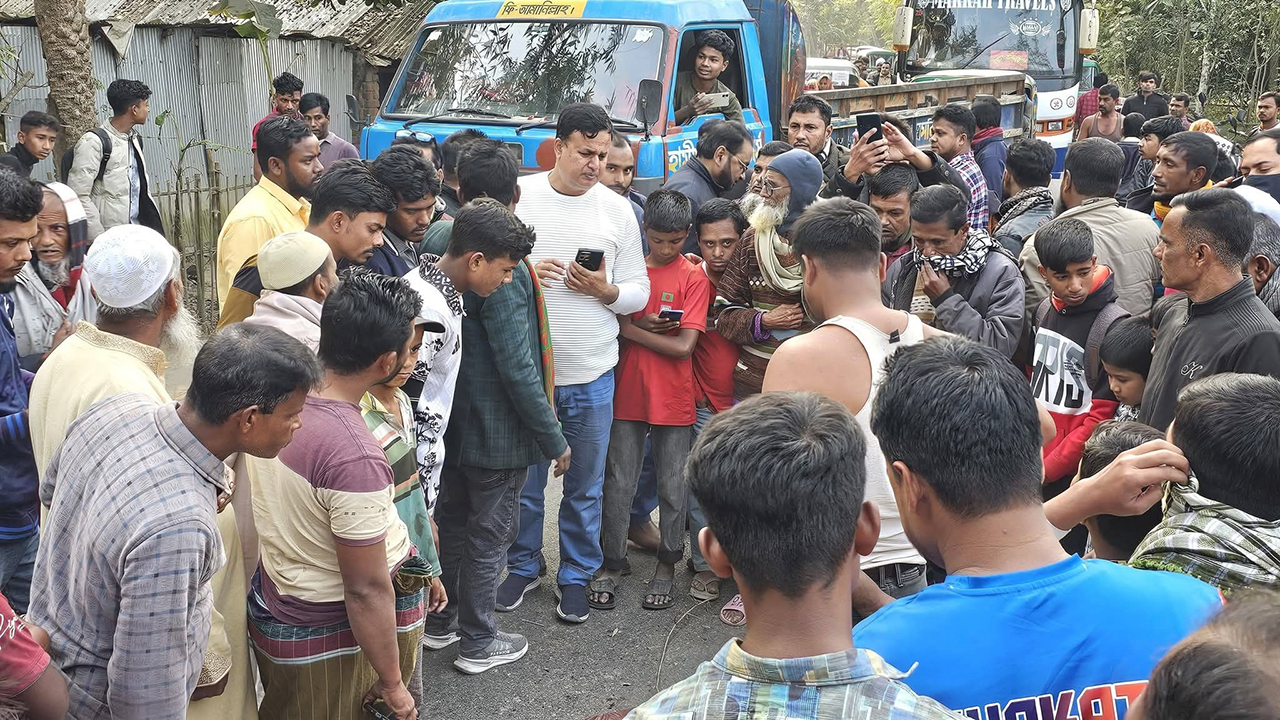 বগুড়ায় ট্রাক-মোটরসাইকেলের সংঘর্ষে শিক্ষক নিহত