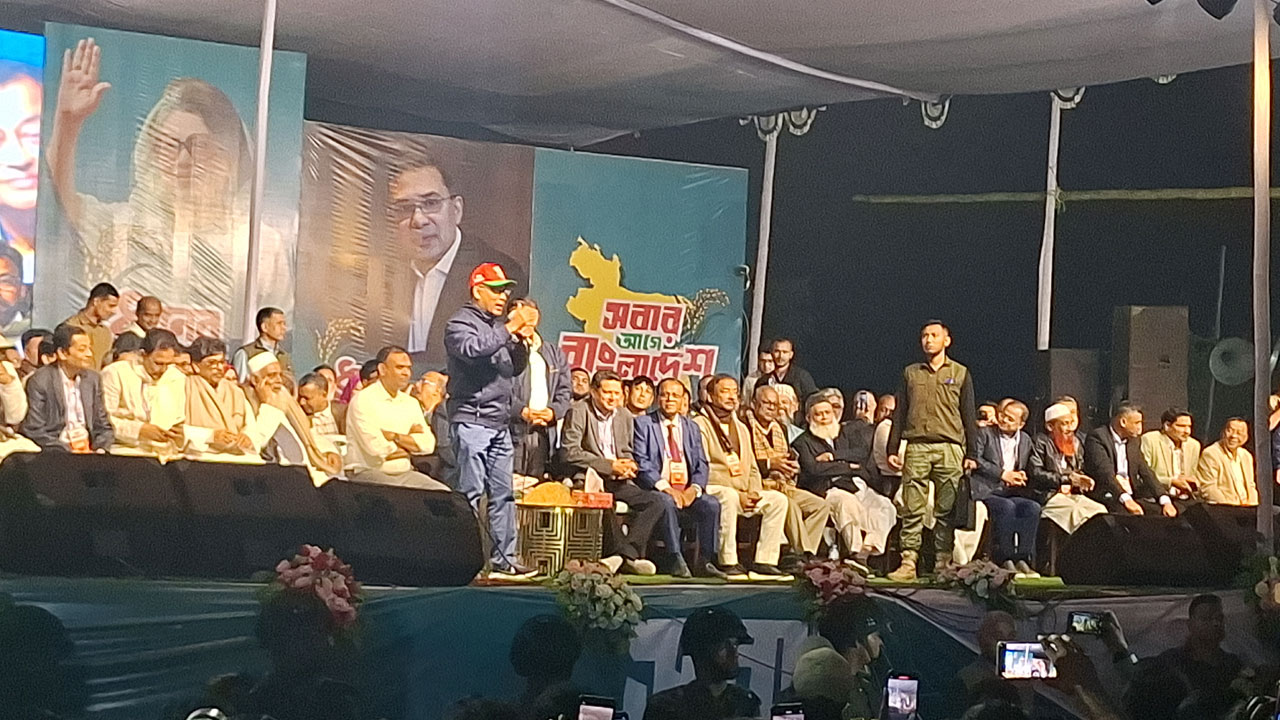 কোনো কোনো দল দেশের মানুষকে ধোঁকা দিতে চায়