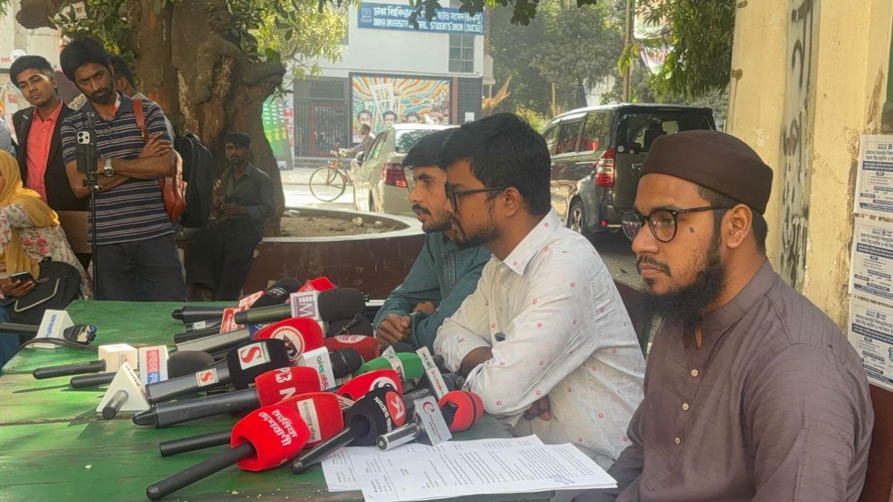 চাঁদাবাজির অভিযোগ প্রত্যাহারের দাবিতে সর্বমিত্রের বিরুদ্ধে আইনি নোটিশ