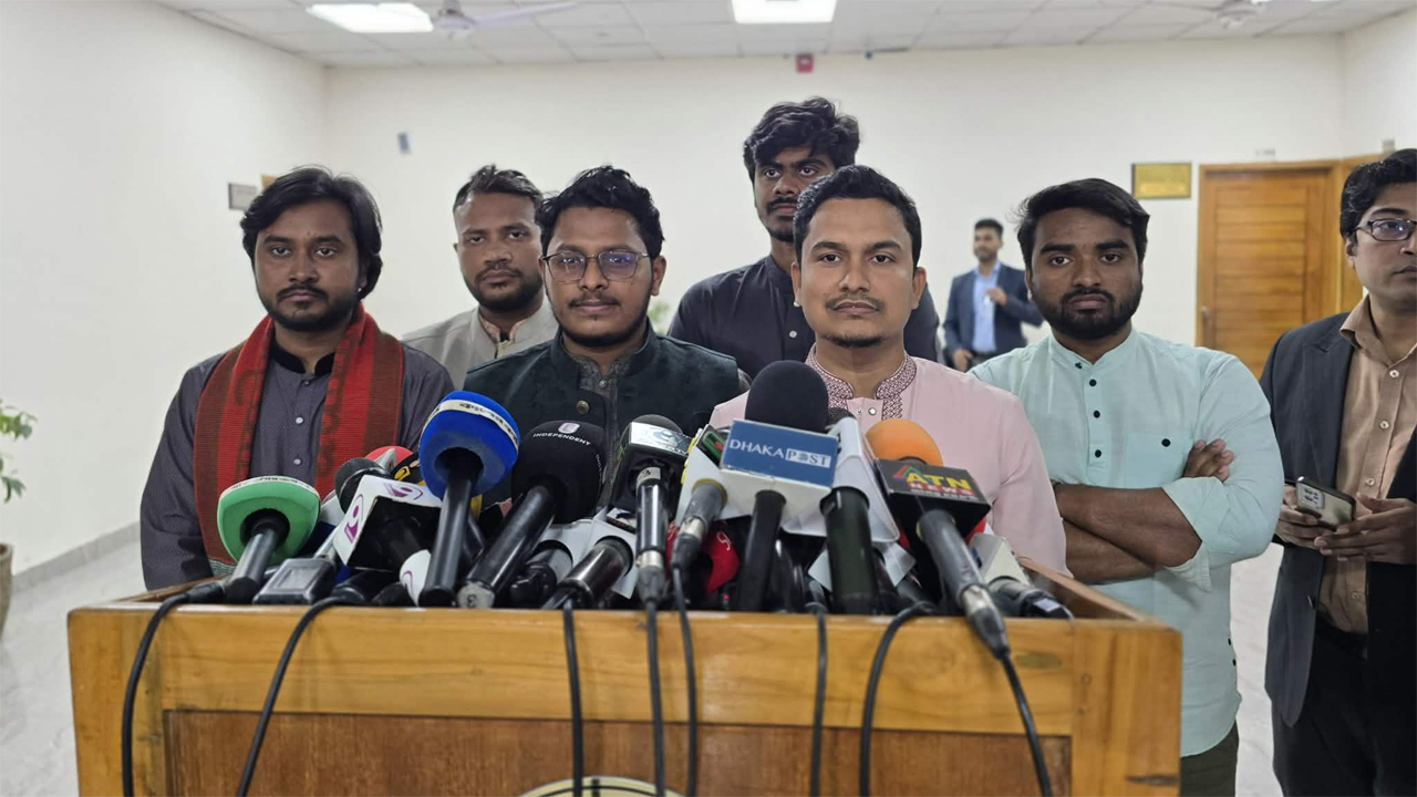 জাতীয় পার্টির নিবন্ধন বাতিল ও নির্বাচনে অযোগ্য ঘোষণার দাবি