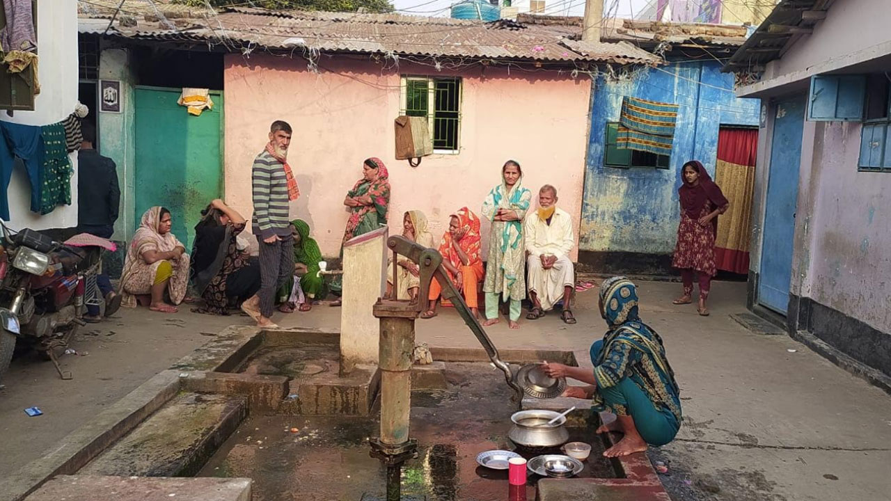সৈয়দপুরে নির্বাচন এলেই কদর বাড়ে বিহারি ভোটারদের