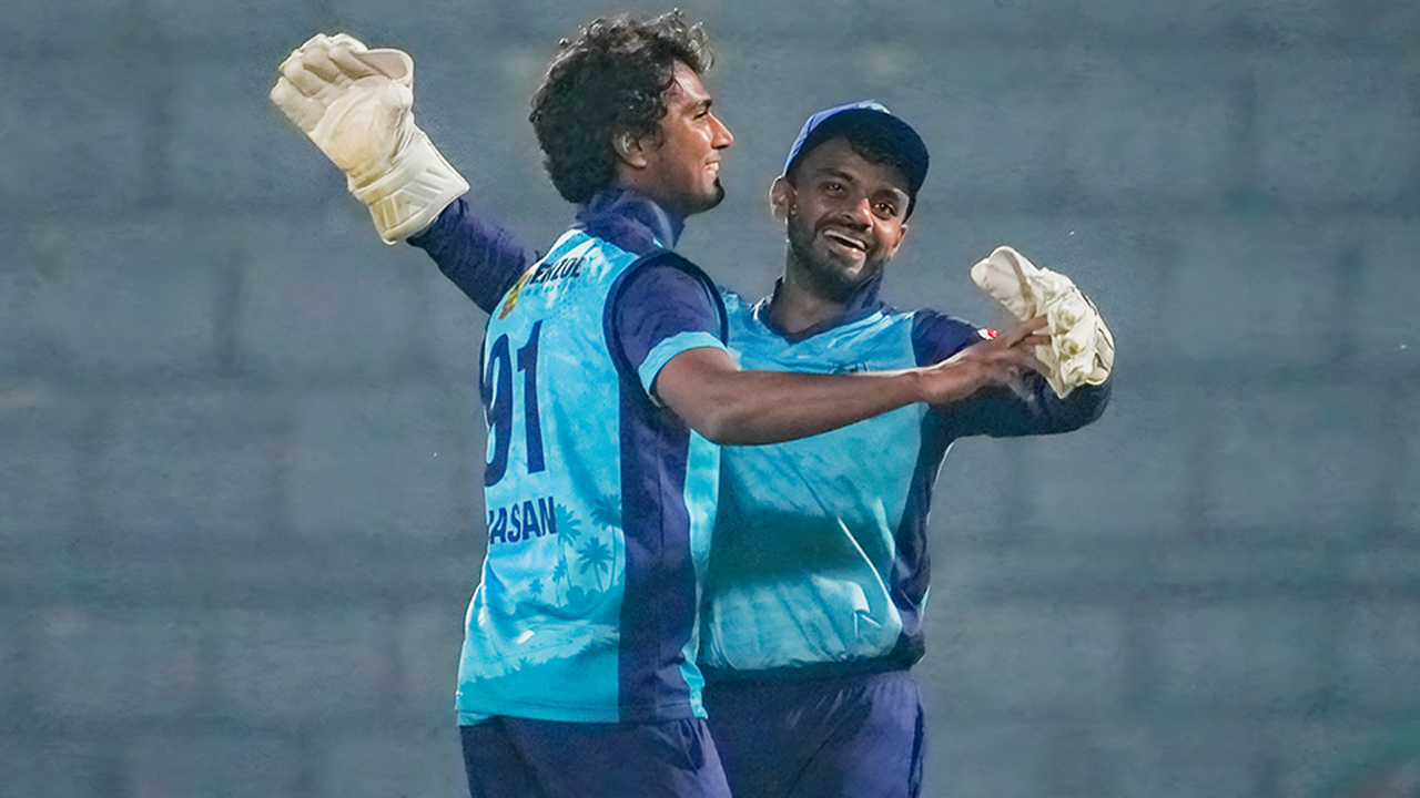 অবশেষে নোয়াখালীকে জয়ের স্বাদ দিলেন হাসান