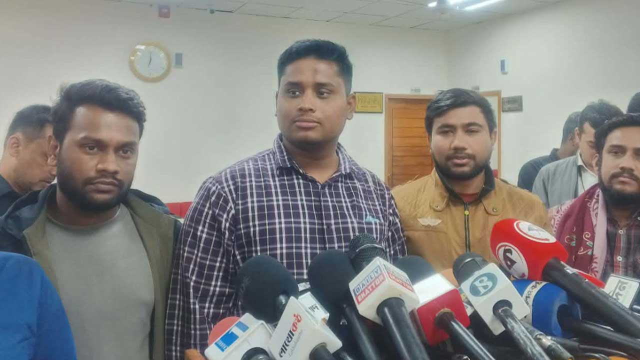 প্র্যাকটিস ম্যাচ শুরু হলো, ইসির জন্য বড় চ্যালেঞ্জ : হাসনাত আব্দুল্লাহ