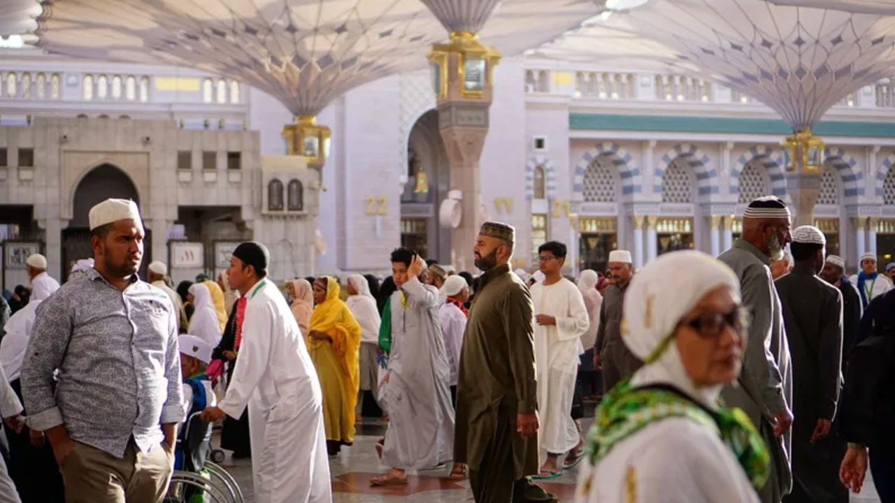 মক্কা, মদিনায় ইতিকাফের জন্য মানতে হবে নতুন নিয়ম