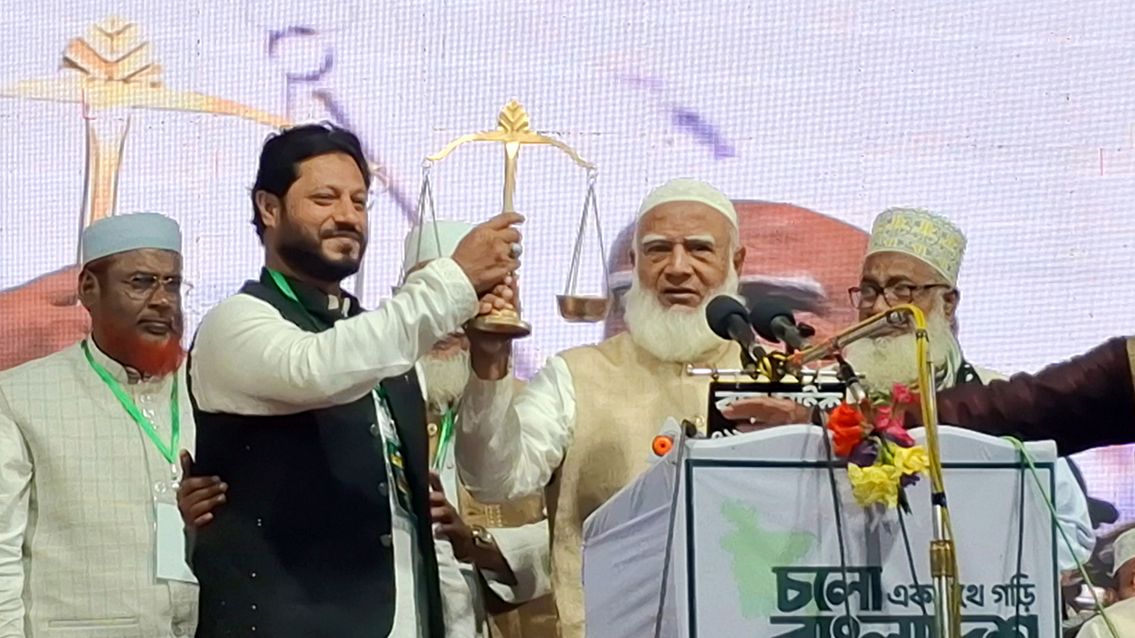 চিলের মতো ছোঁ মেরে ভোট ছিনিয়ে নিতে চাইলে, ডানাসহ ছিঁড়ে ফেলবেন