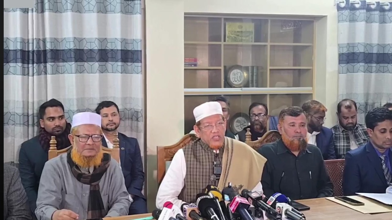 প্রশাসনে এখনও ফ্যাসিবাদের দোসররা সক্রিয়