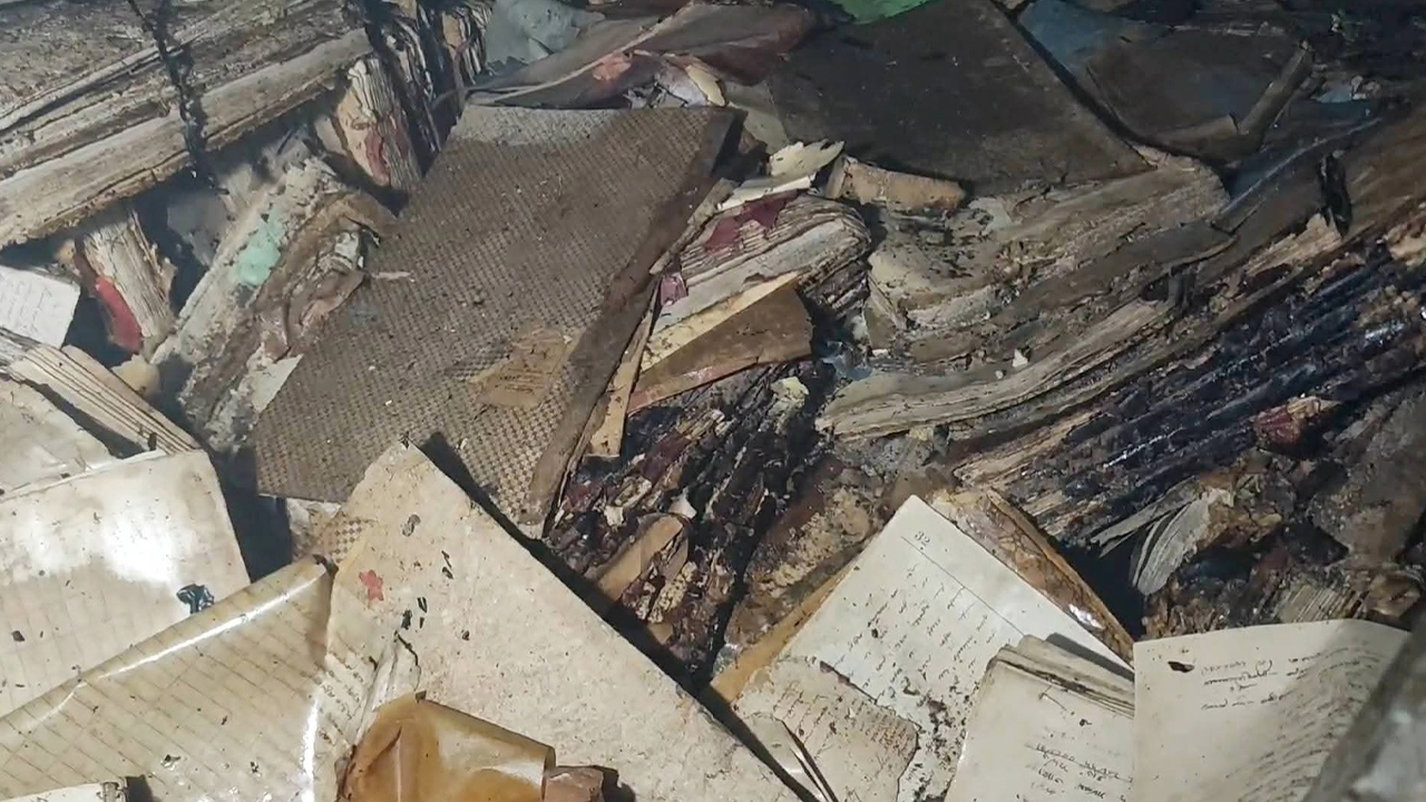 যশোরে রেজিস্ট্রি অফিসে আগুন, পুড়েছে ২০০ বছরের পুরোনো দলিল