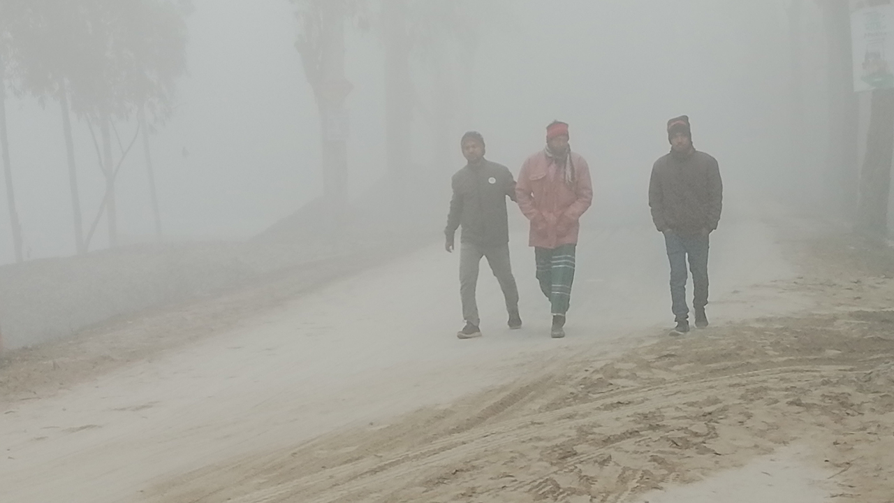 মৃদু শৈত্যপ্রবাহে হাড়কাঁপানো শীত, কুড়িগ্রামে স্থবির জনজীবন