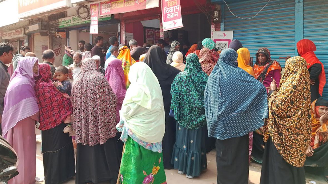 কুড়িগ্রামে নির্বাচনে ফলাফলের চাবি নারী ভোটারদের হাতে