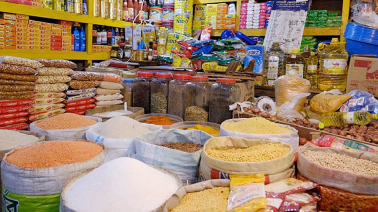 সরবরাহে ঘাটতি নেই, তবুও রোজার আগে চড়া দামে ছোলা-চিনি