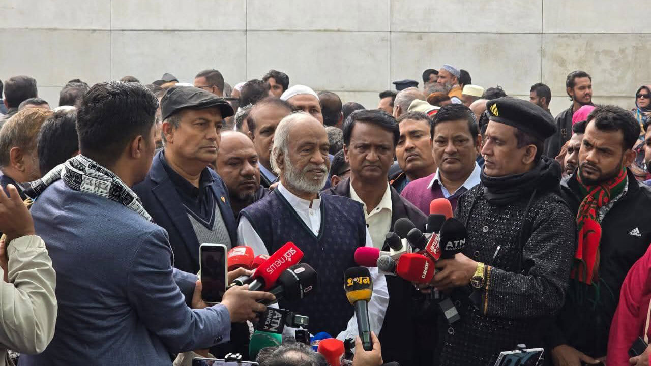 দেশের ও গণতন্ত্রের স্বার্থই ছিল খালেদা জিয়ার কাছে সর্বাগ্রে : মঈন খান