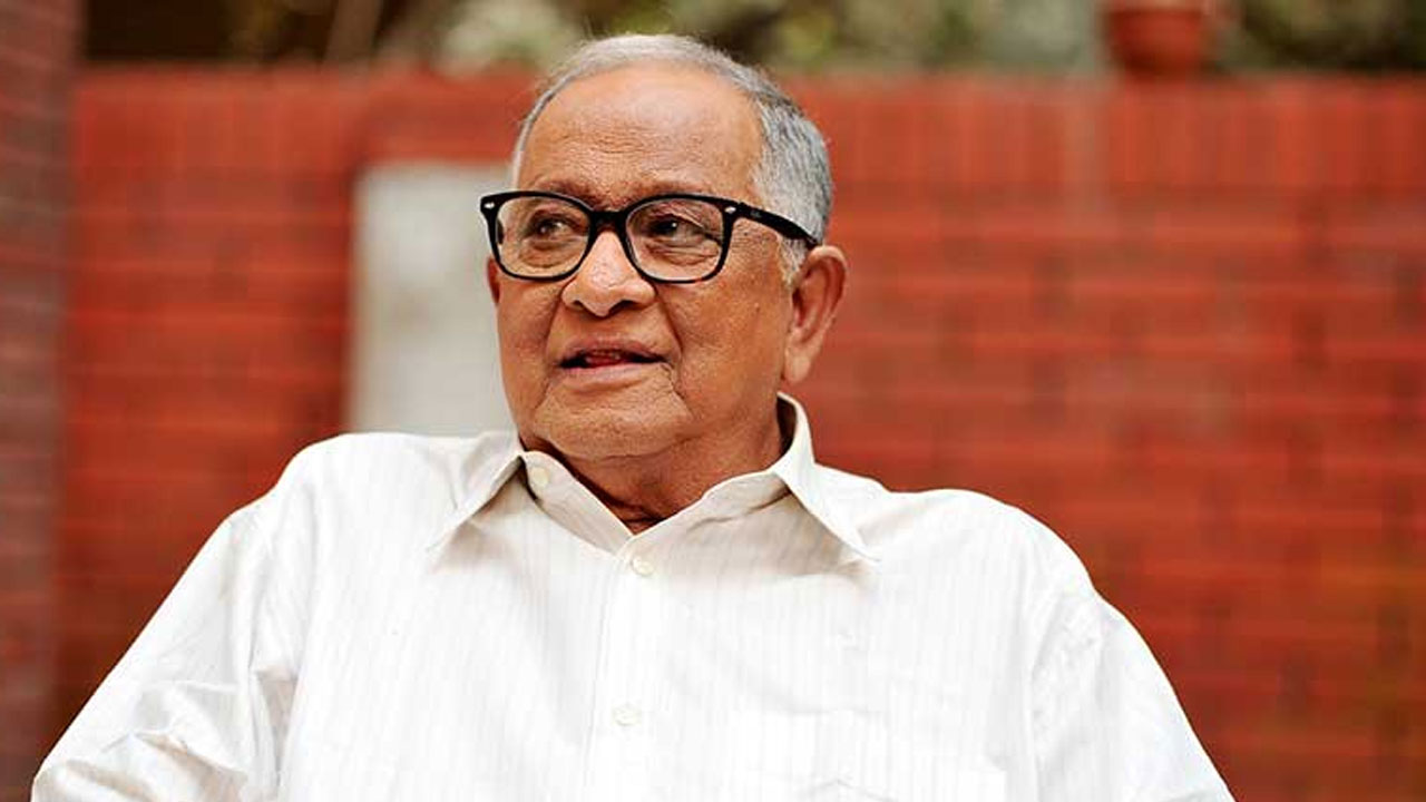 সপ্তাহে ৬৫ টাকা আয় দিয়ে সংসার চালাতেন রাজ্জাক