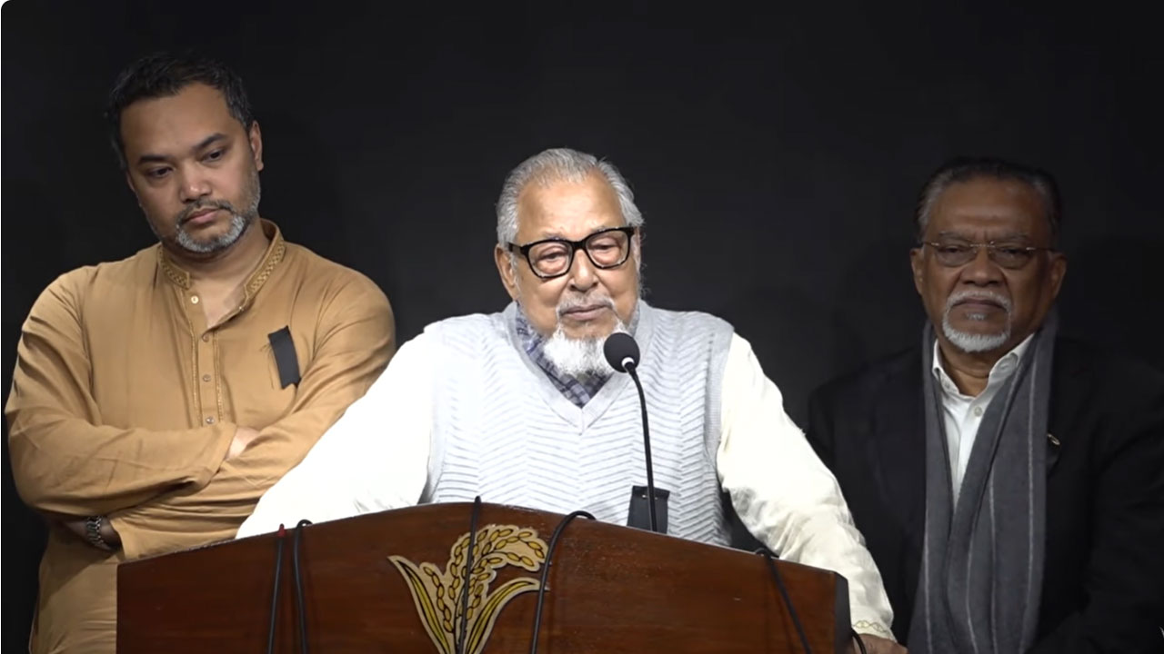 নিষিদ্ধ কোনো দল অংশ নিতে না পারা নির্বাচনের পথে বাধা নয় : নজরুল ইসলাম