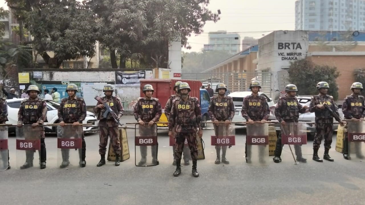 ঢাকায় বিজিবি মোতায়েন