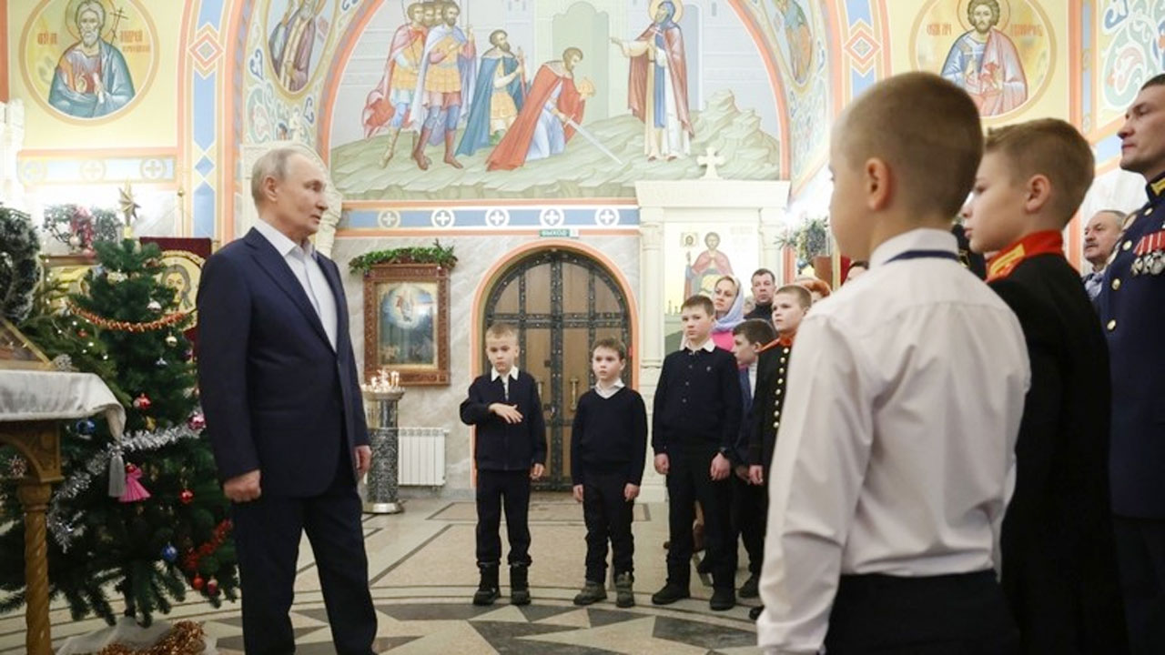 ইউক্রেনে রুশ সেনারা ‘ঈশ্বরের লক্ষ্য’ পূরণ করছে : পুতিন