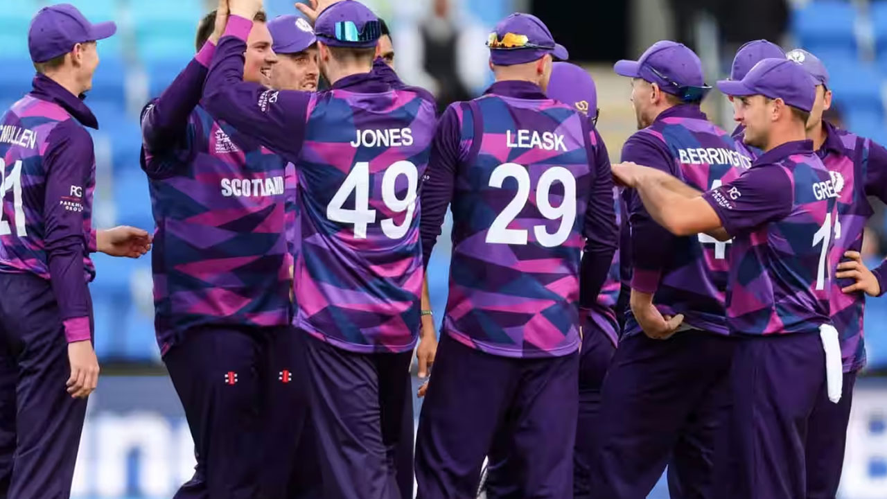 নাটকীয়ভাবে সুযোগ পেয়েই স্কটল্যান্ডের বিশ্বকাপ দল ঘোষণা