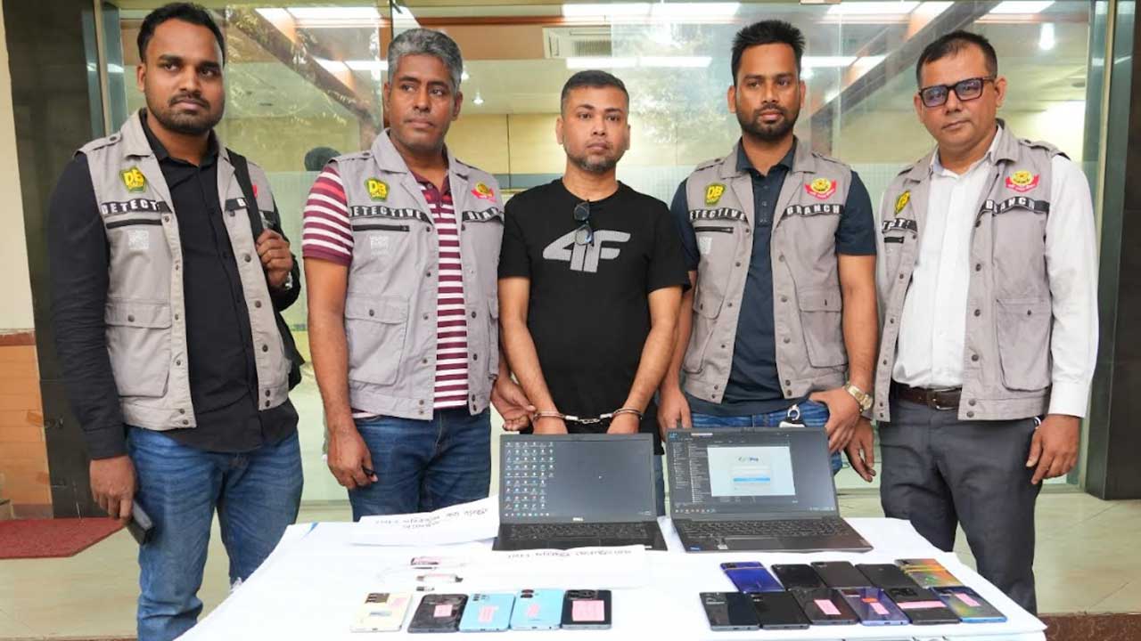 চোরাই মোবাইলের আইএমইআই বদলে দিচ্ছে অপরাধীরা, একাধিক চক্রের সন্ধান