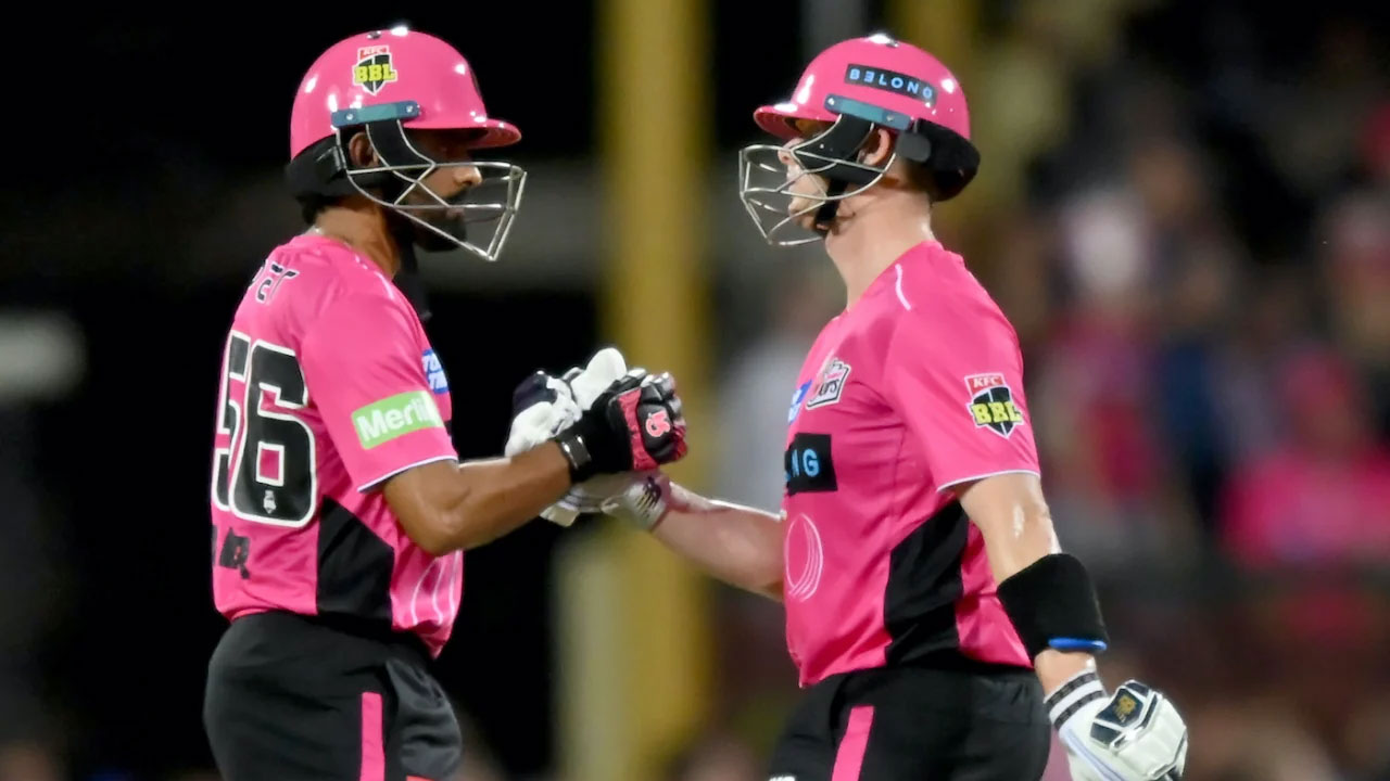 পাকিস্তান শিবিরে যোগ দিতে বিগ ব্যাশ ছাড়লেন বাবর