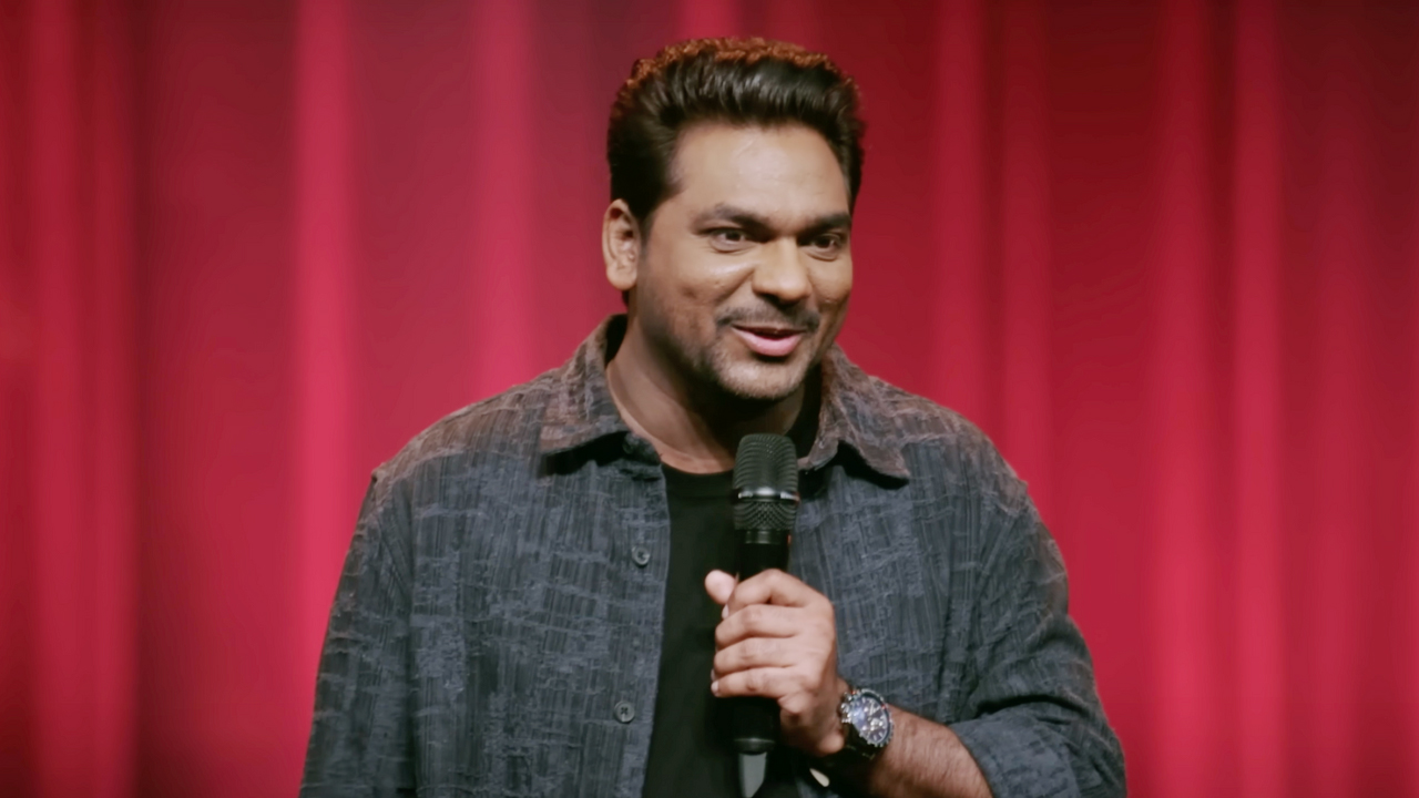 বিরতি ঘোষণার পরেই আলোচনায় কমেডিয়ান জাকির