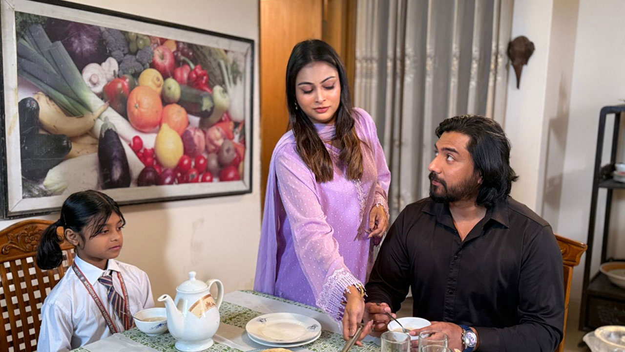 অফিসের টাকা খরচ করে এসি কেনে সরোয়ার, অতঃপর...