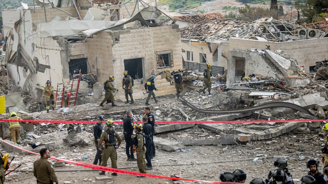 ইরানের মিসাইল হামলায় ৯ ইসরায়েলি নিহত