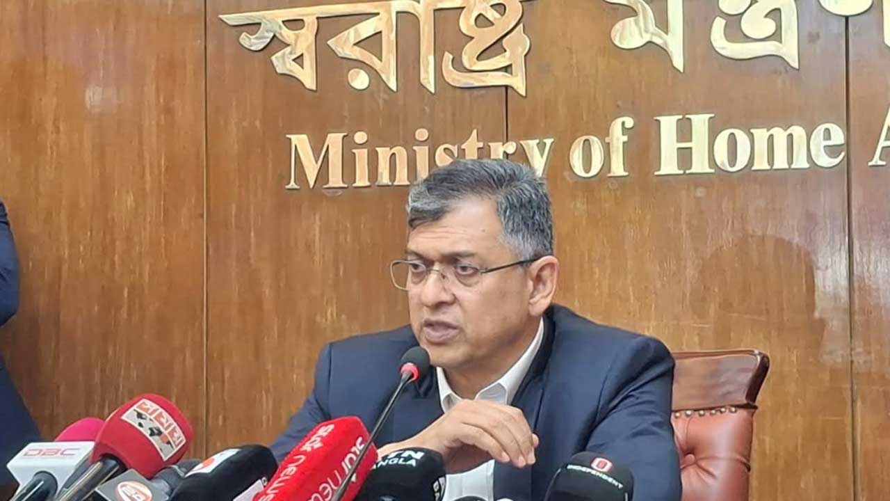 দেশের আইনশৃঙ্খলা পরিস্থিতি আগের চেয়ে অনেক ভালো : স্বরাষ্ট্রমন্ত্রী