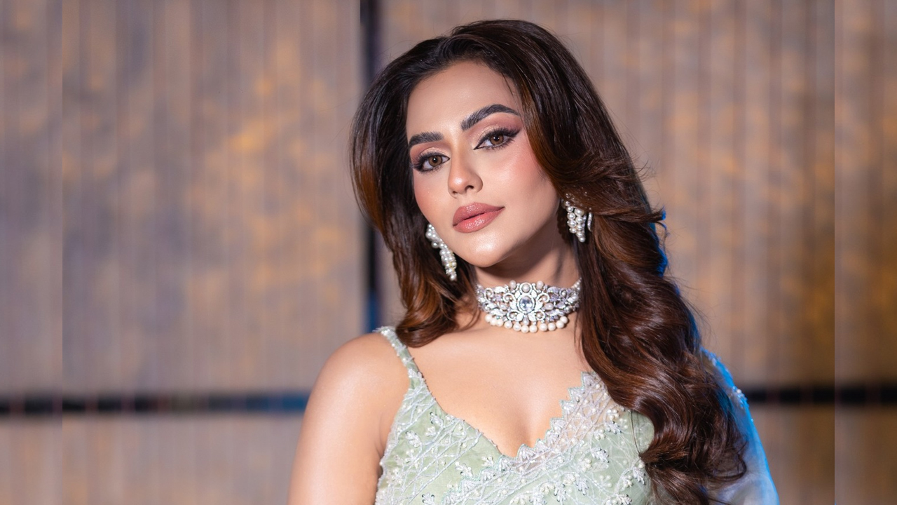 আমরা কি শুধু ব্যাখ্যা দেওয়ার জন্য জন্মেছি?