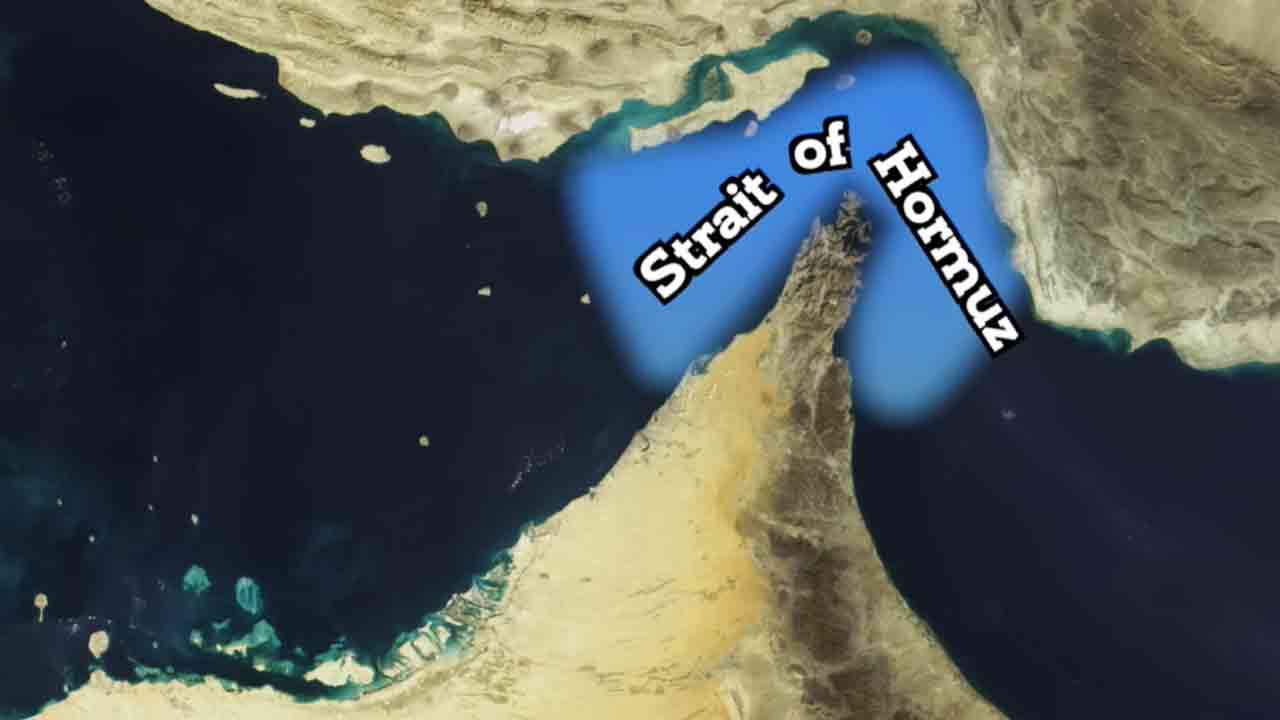 হরমুজ প্রণালিতে জাহাজ চলাচল কমেছে ৯০ শতাংশ