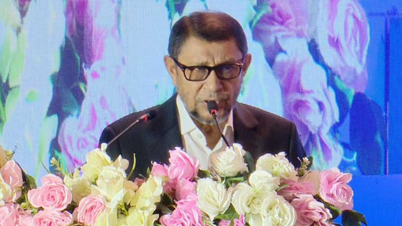 ‘অপারেশন নয়, আগে বিকল্প ভাবুন’—নিজের অভিজ্ঞতা জানালেন স্বাস্থ্যমন্ত্রী