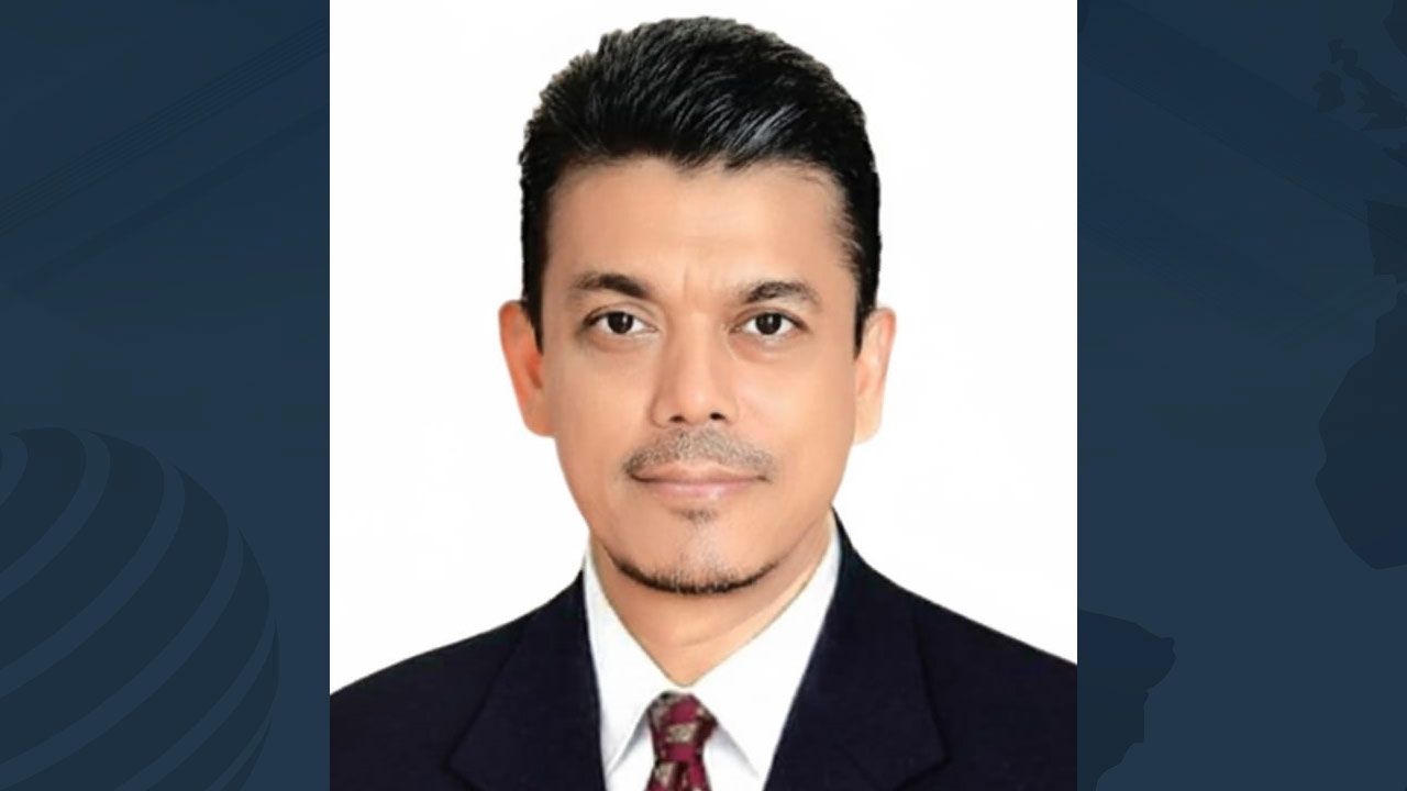 হুইপ হলেন খুলনা-৩ আসনের এমপি রকিবুল ইসলাম