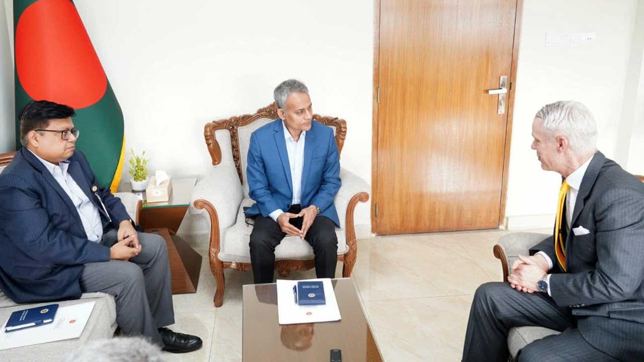 বাংলাদেশ–সুইজারল্যান্ড সম্পর্ক জোরদারে কাজ করার আশাবাদ সেতুমন্ত্রীর