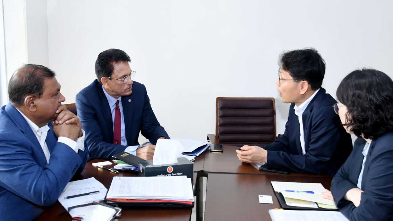 প্রযুক্তিনির্ভর শিক্ষাব্যবস্থা গড়ে তুলতে আন্তর্জাতিক সহযোগিতা প্রয়োজন