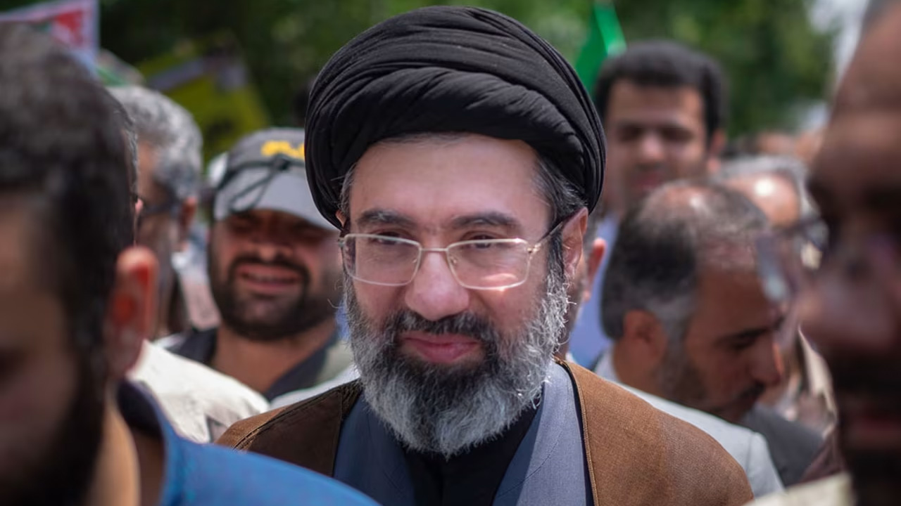 সুপ্রিম লিডার মোজতবা খামেনির প্রতি আনুগত্য প্রকাশ ইরানের বিপ্লবী গার্ডের