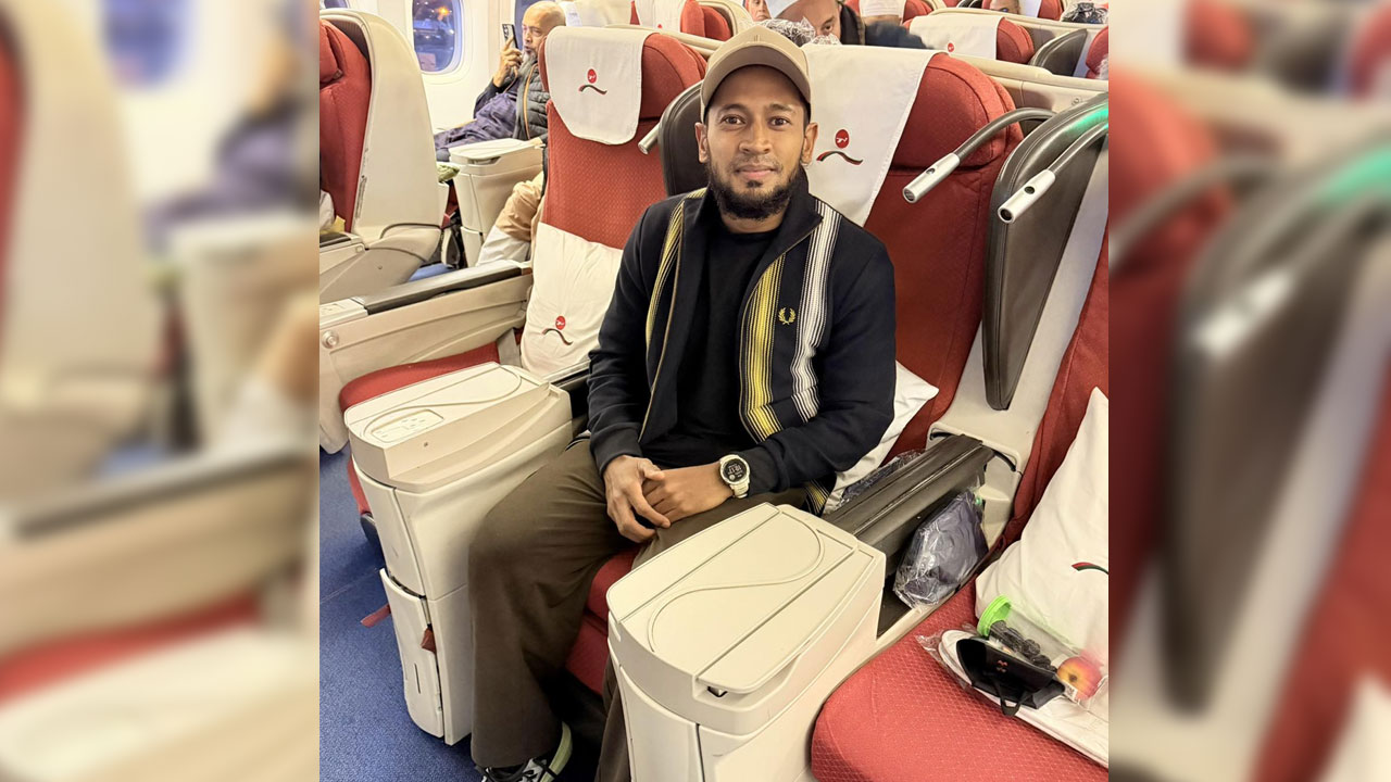 দেশে ফেরা নিয়ে স্বস্তির খবর দিলেন মুশফিক