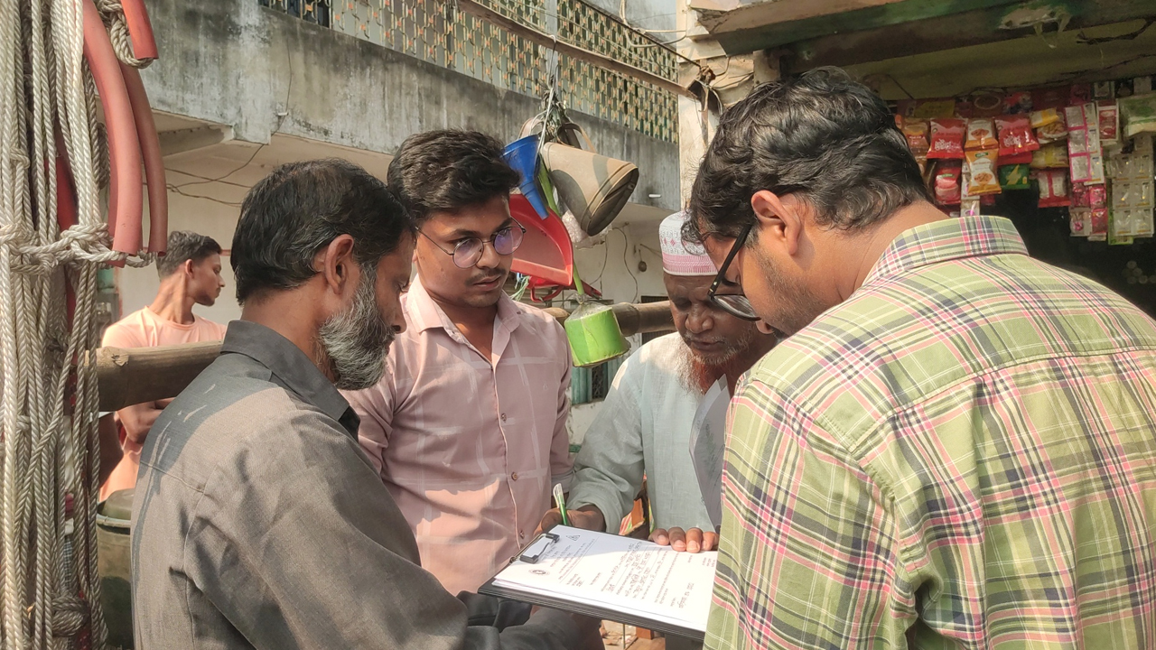 চৌগাছায় গুদামজাত ৬ হাজার লিটার জ্বালানি তেল জব্দ