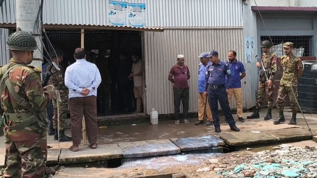 পাবনায় ক্যামিকেল দিয়ে নকল দুধ ও ঘি তৈরি, সাড়ে ৩ লাখ টাকা জরিমানা