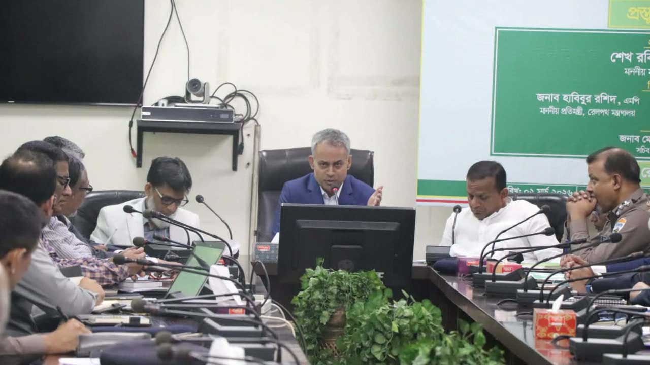 এসি কোচে আসনবিহীন যাত্রী না ভ্রমণের নির্দেশ রেলমন্ত্রীর