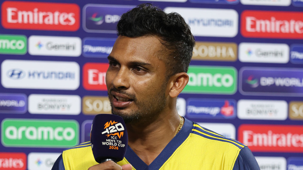 ভক্তদের মন ভেঙে দিয়ে যা বললেন শ্রীলঙ্কার অধিনায়ক